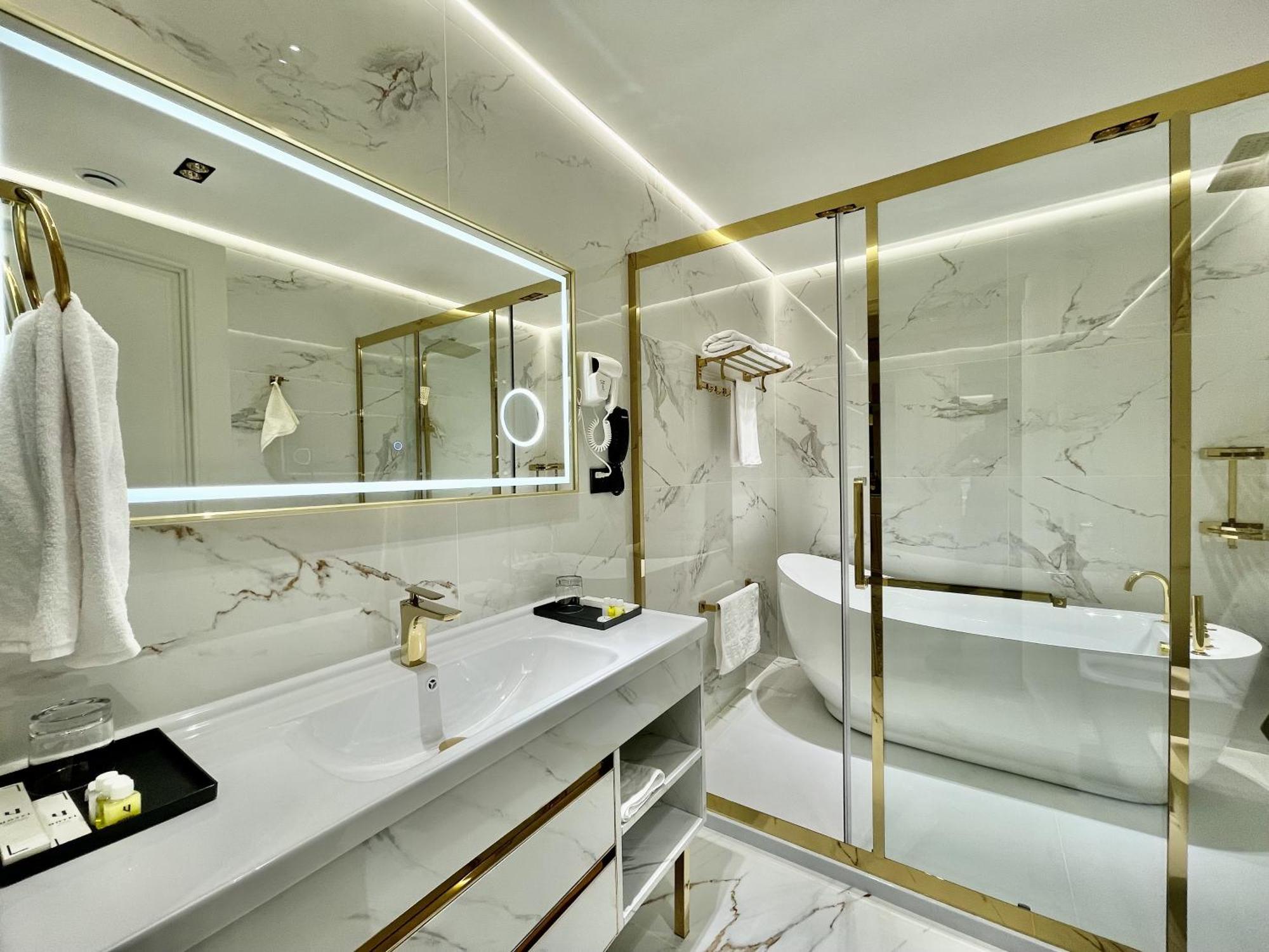 Hotel Sultan Qarshi Eksteriør billede