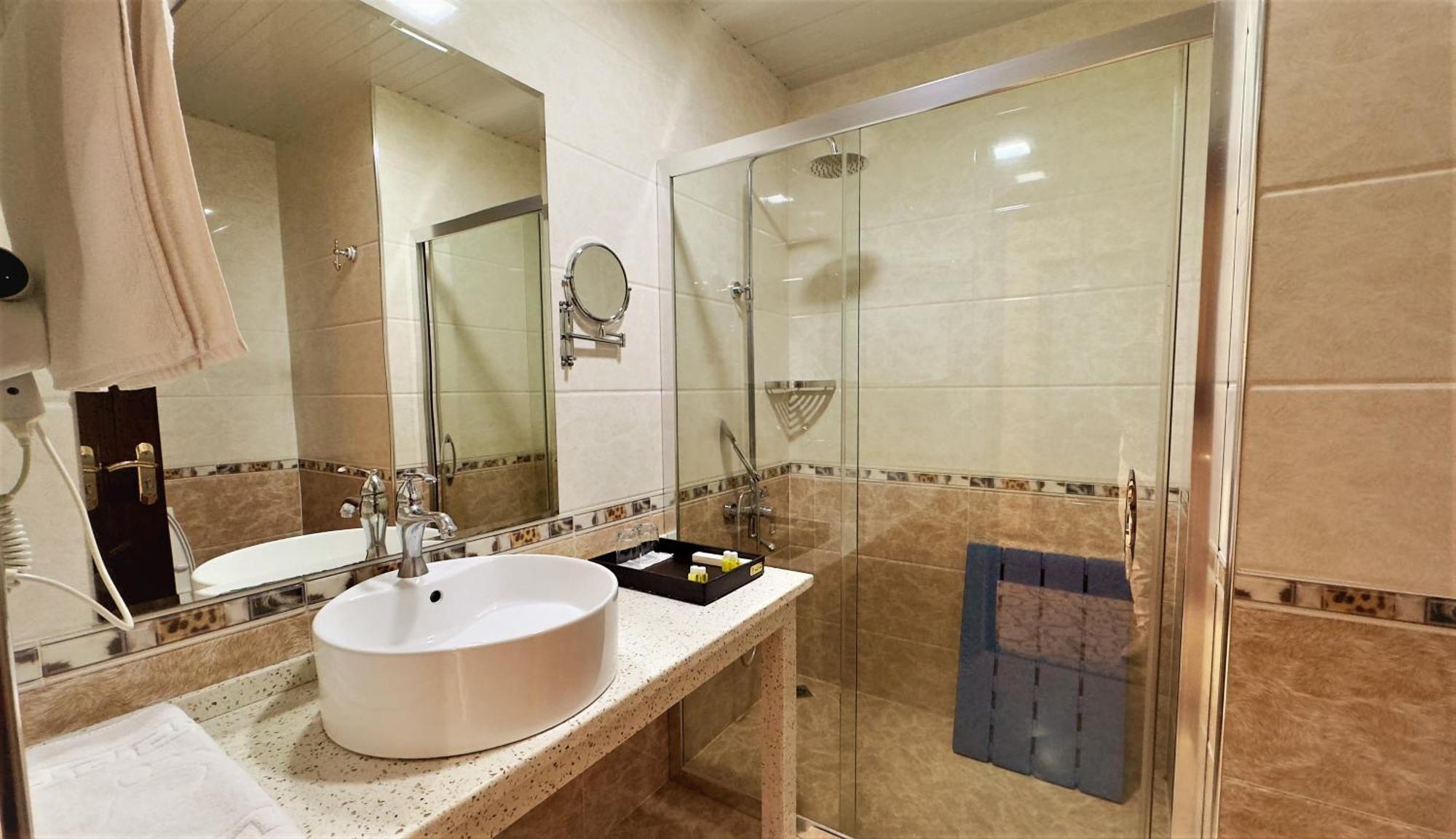 Hotel Sultan Qarshi Eksteriør billede
